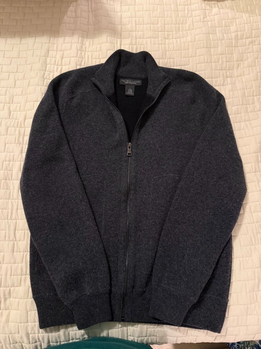 Men's dark gray Full-Zip Sweater. Bloomingdale’s. Large. Wool & cashmere. - Picture 5 of 5